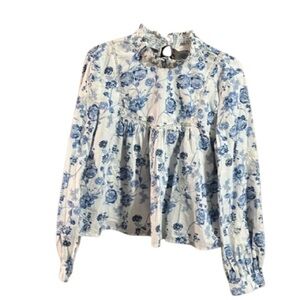 #474 Zara blue and white floral blouse Trafaluc collection size Medium